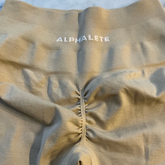 Alphalete Amplify Leggings in Hazelnut - Picture 1 of 6